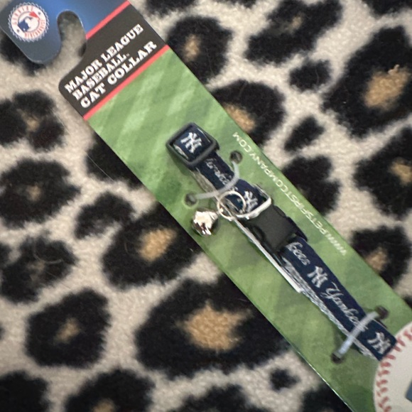 NWT New York Yankees adjustable cat collar - Picture 10 of 10